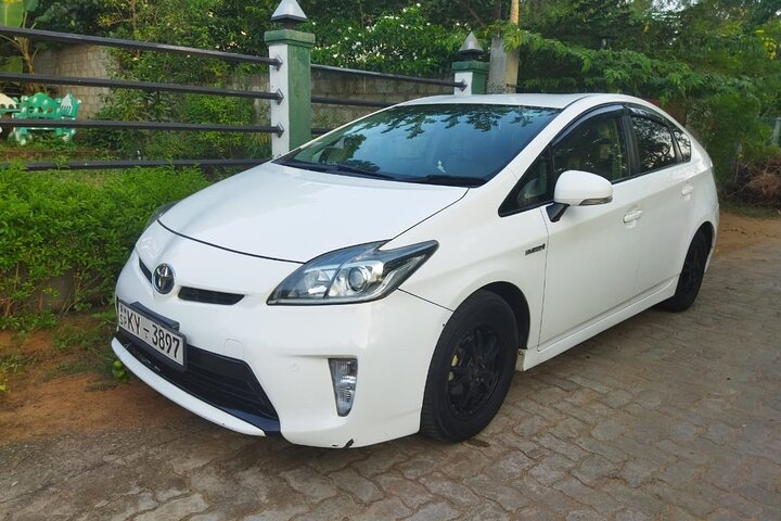 AirPort CMB to Colombo (Private Taxi 24/7) Car, Van, Minibus - Photo 1 of 5